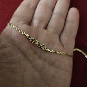 Dainty 10K Yellow Gold Flat Interlocking Link Bracelet with XOXO Centerpiece 17"
